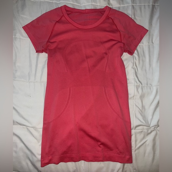 lululemon athletica Tops - Lululemon Swiftly Tech Short-Sleeve Shirt